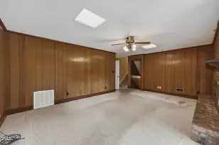 4900 Larchmont Dr, Raleigh, NC 27612 - Photo 8