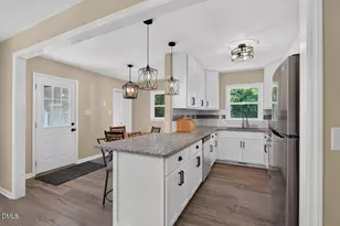 539 Riddle Ave, Hillsborough, NC 27278 - Photo 8