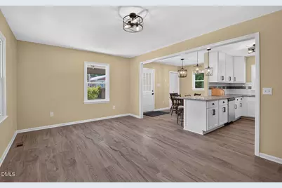 539 Riddle Avenue, Hillsborough, NC 27278 - Photo 10
