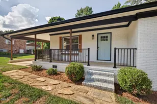 539 Riddle Ave, Hillsborough, NC 27278 - Photo 2