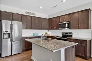 438 Leighann Ridge Ln, Rolesville, NC 27571 - Photo 2