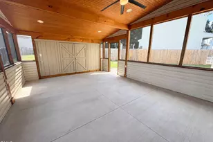 2618 Dutch Grove Cir, Raleigh, NC 27610 - Photo 18
