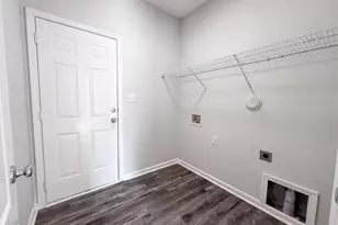 2618 Dutch Grove Cir, Raleigh, NC 27610 - Photo 16