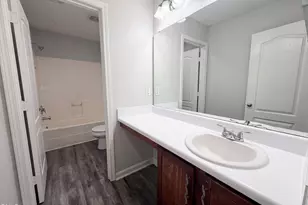 2618 Dutch Grove Cir, Raleigh, NC 27610 - Photo 14