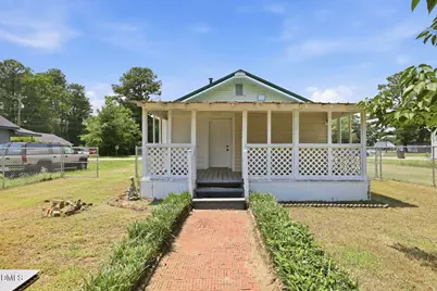 201 4th Street, Erwin, NC 28339 - Photo 2