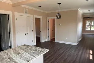 402 Poplar St, Graham, NC 27253 - Photo 24