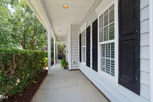 2039 Weaverline Dr, Fuquay-Varina, NC 27526 - Photo 4