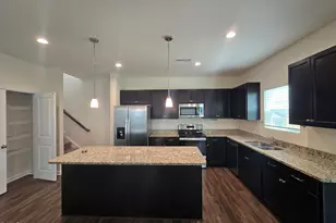 76 Saddle Oaks Ln, Clayton, NC 27520 - Photo 6