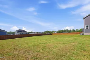 7608 Redwood Rdg Wy, Willow Springs, NC 27592 - Photo 2