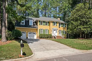 505 Heathridge Ln, Cary, NC 27513 - Photo 4