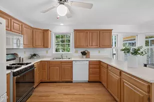 505 Heathridge Ln, Cary, NC 27513 - Photo 24