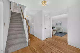 505 Heathridge Ln, Cary, NC 27513 - Photo 8