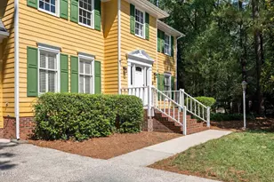 505 Heathridge Ln, Cary, NC 27513 - Photo 6