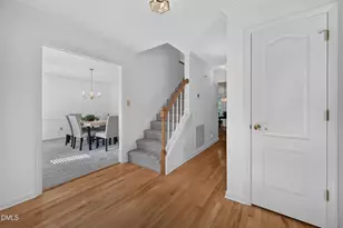 505 Heathridge Ln, Cary, NC 27513 - Photo 10