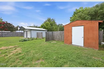 204 E H Street, Erwin, NC 28339 - Photo 28