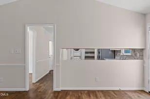 8109 Round Oak Rd, Raleigh, NC 27616 - Photo 10