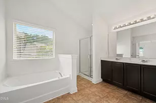 2703 Fern Willow Ct, Fuquay-Varina, NC 27526 - Photo 14