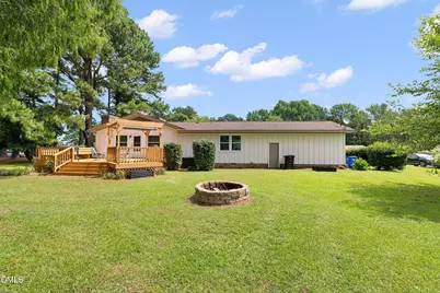 1002 E Maplewood Drive, Benson, NC 27504 - Photo 36