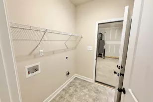 404 S Eastwood Dr, Benson, NC 27504 - Photo 10