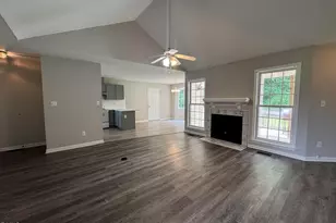 105 Bryant Dr, Smithfield, NC 27577 - Photo 8