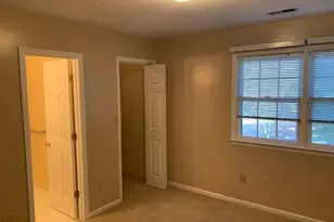 112 Lake Hollow Cir, Cary, NC 27513 - Photo 8