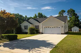 20 Boardwalk Ave, Benson, NC 27504 - Photo 10