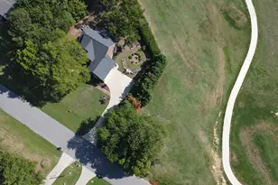 621 Sand Trap Dr, Rocky Mount, NC 27804 - Photo 2