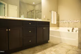 130 S Camellia St, Chapel Hill, NC 27516 - Photo 24