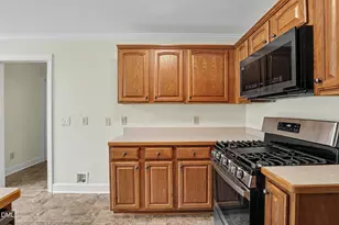 1704 Carrington Dr, Raleigh, NC 27615 - Photo 8