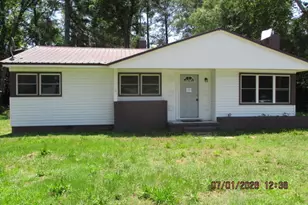 304 Clement Dr, Enfield, NC 27823 - Photo 1