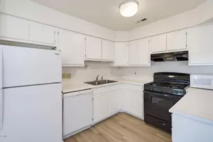 386 Summerwalk Cir, Chapel Hill, NC 27517 - Photo 16