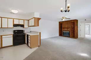 386 Summerwalk Cir, Chapel Hill, NC 27517 - Photo 14