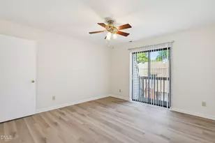 386 Summerwalk Cir, Chapel Hill, NC 27517 - Photo 20