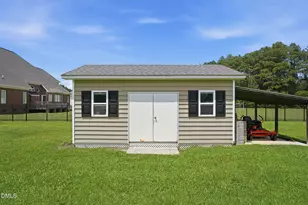 909 Gor an Farm Rd, Selma, NC 27576 - Photo 60