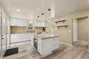 820 E Cardinal Dr, Fuquay-Varina, NC 27526 - Photo 6