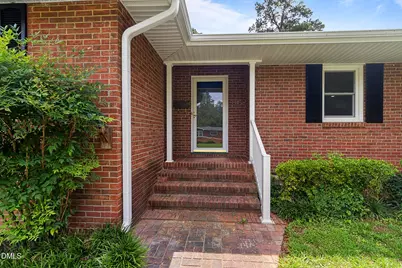 1113 S 2nd Street, Smithfield, NC 27577 - Photo 2