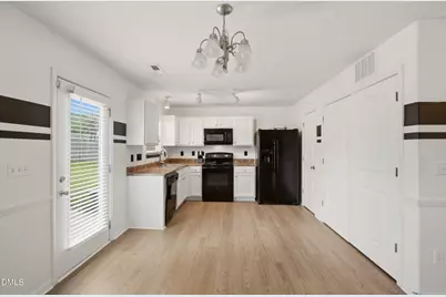 707 Bentley Lane, Burlington, NC 27217 - Photo 10