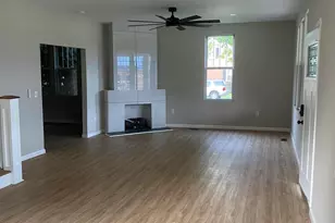 402 N Orange Ave, Dunn, NC 28334 - Photo 2