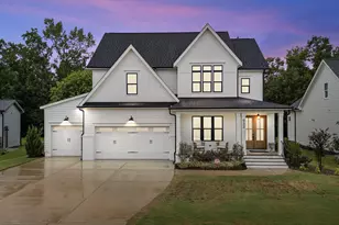 932 Lily Claire Ln, Fuquay Varina, NC 27526 - Photo 2