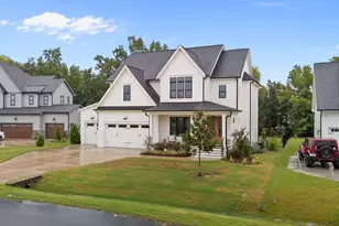 932 Lily Claire Ln, Fuquay Varina, NC 27526 - Photo 2
