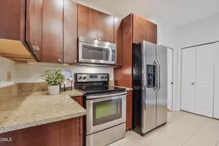 1 Ellsworth Ct, Chapel Hill, NC 27517 - Photo 12