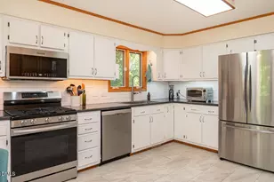 612 Wildwood Ln, Graham, NC 27253 - Photo 4