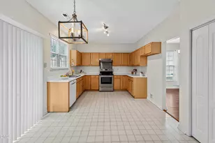 204 Grassy Point Rd, Apex, NC 27502 - Photo 6