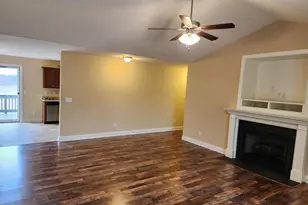 21 Hunters Point Ct, Angier, NC 27501 - Photo 4