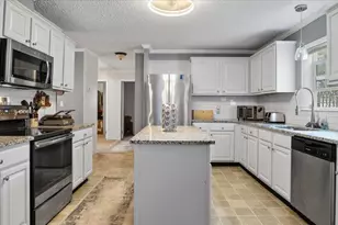 167 Spring Branch Dr, Macon, NC 27551 - Photo 2