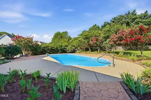 173 Solomon Cir, Four Oaks, NC 27524 - Photo 2