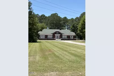 1202 E Cumberland Street, Dunn, NC 28334 - Photo 1