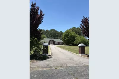 1202 E Cumberland Street, Dunn, NC 28334 - Photo 6