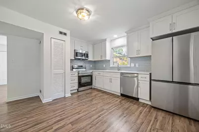 105 E Murray Avenue, Durham, NC 27704 - Photo 6