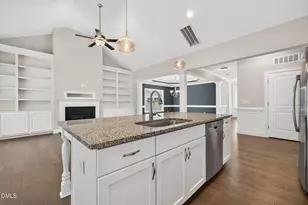 84 Dot Ct, Fuquay Varina, NC 27526 - Photo 8